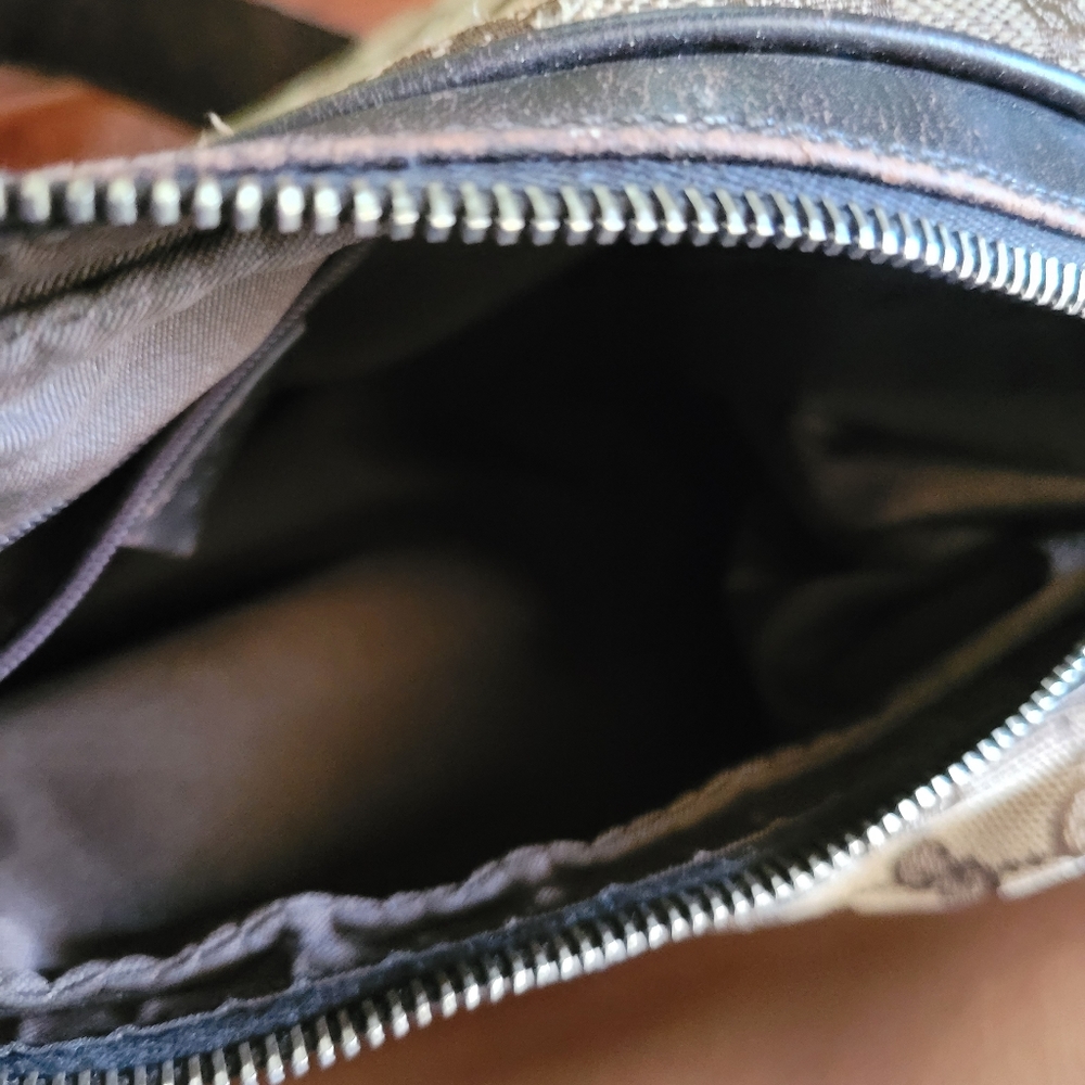 Designer GUCCI Handbag - Picture 15 of 16